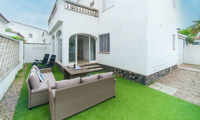 Empuriabrava Villa | WELCS CASA 089 EMP cerca del mar