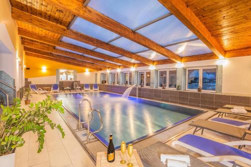 Lhotka Hotel | Wellness & Restaurant U Fandy