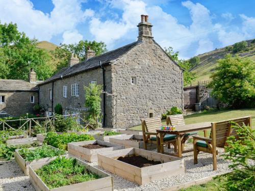 Starbotton House | Wellside Cottage