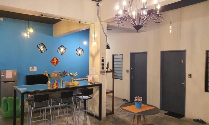 Downtown George Town House | Welton Room near Gurney Jalan Burma Georgetown