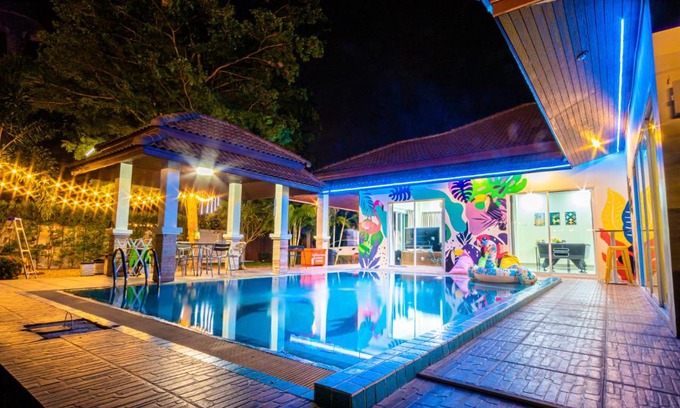 Huai Yai Villa | Wendy Pool Villa Pattaya