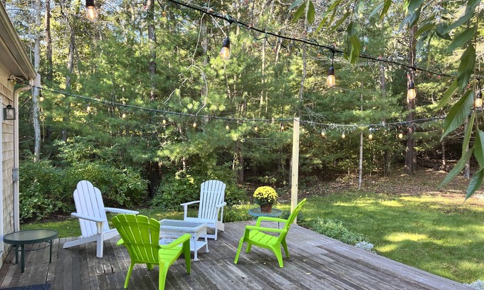 West Barnstable House | West Barnstable home in a quiet setting - Sleeps 8