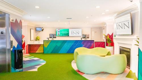 West Edmonton Hotel | West Edmonton Mall Inn