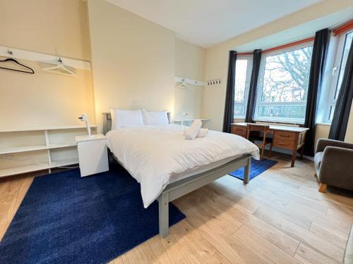 North West Apartment | West End Gem 3BR Detached Family House