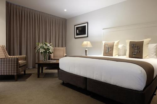 Wanaka Hotel | West Meadows of Wanaka