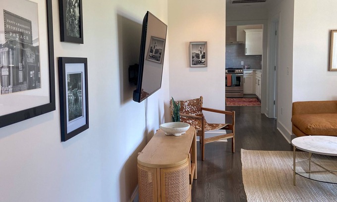 Charlotte Park House | West Nashville - 3 bed 2 bath newly renovated ranch style home