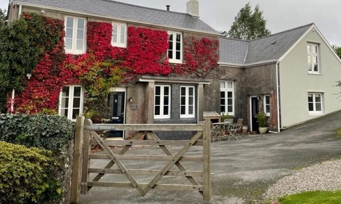 Ivybridge Cottage | West Park - The Nook