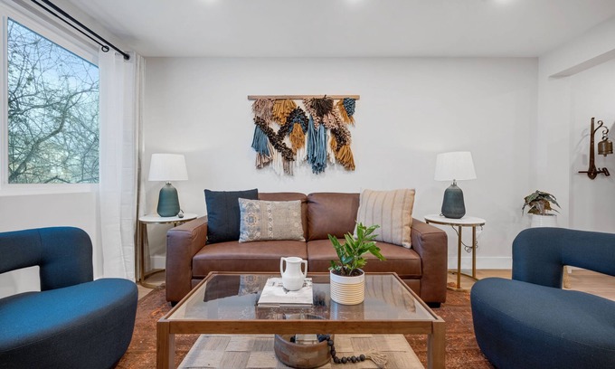 Regis Apartment | Western Charm w/Premium Bedding & Quiet Street - minutes from Tennyson!