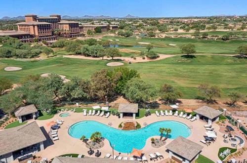 Kierland Apartment | Westin Kierland Area - Great for Groups - Scottsdale Stay with Parking - N302
