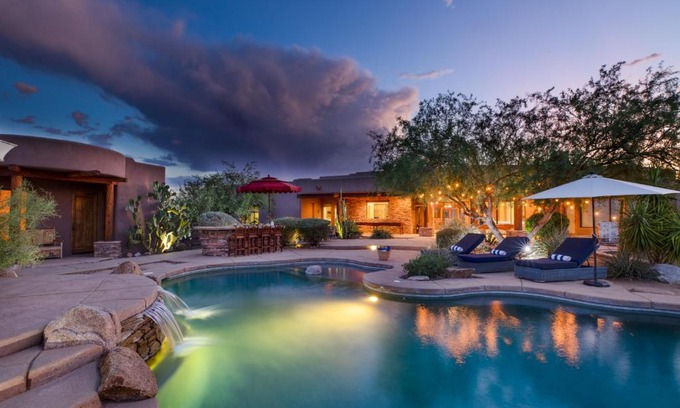 Sunrise Desert Vistas Villa | Westland by AvantStay Desert Oasis w Mountain View Pool Basketball Court