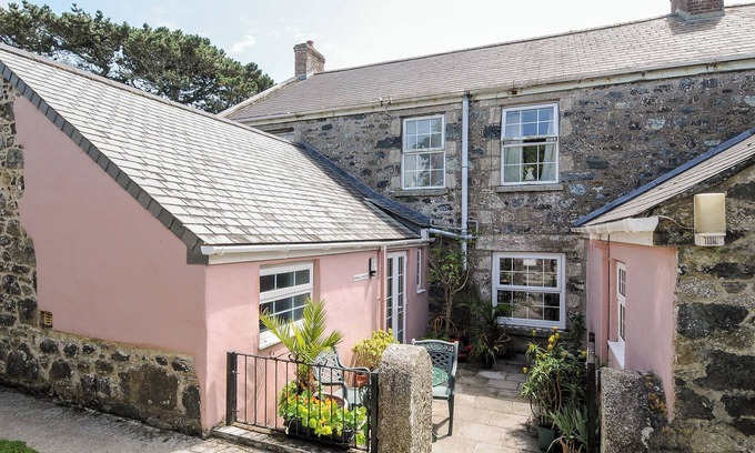 Mullion Cottage | WHEAL DREAM, with pool in Mullion