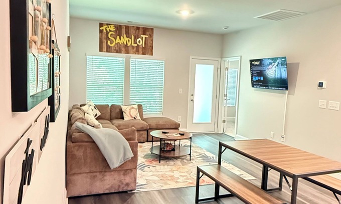 Little River House | Where Nostalgia Meets North Myrtle Beach Fun, 4-bedroom house with AC, WiFi