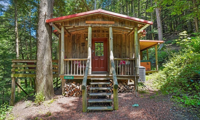 Logan Cabin | Whip-poor-will Cabin | Hocking Hills