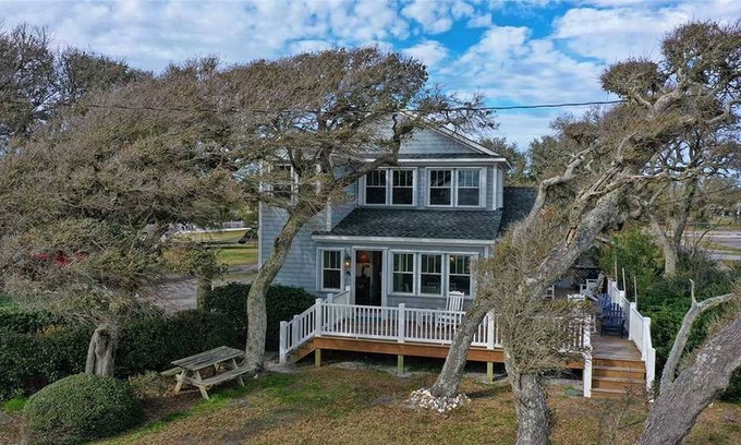 Harkers Island House | Whispering Oaks