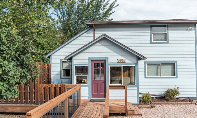 Hill City House | Whistle Stop 3 bedroom house walk downtown plenty parking