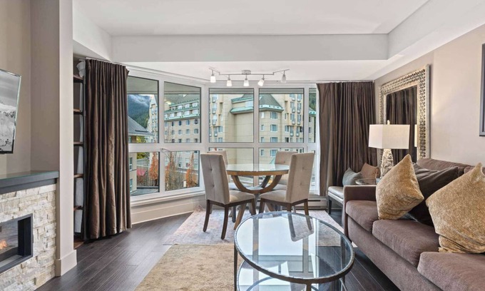 Blackcomb Hotel | Whistler - Le Chamois - 1 Bedroom #402