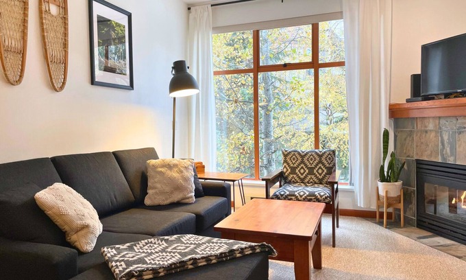 Village North House | Whistler Village | 2BR/2BA Condo | Hot Tub + Pool | Walk to Lifts | FREE Parking