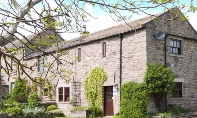 Mickleton Cottage | WHITBRIDGE COTTAGE, pet friendly in Mickleton, Teesdale