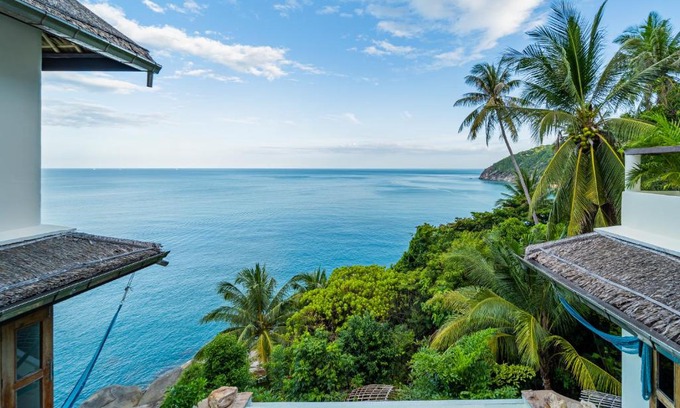 Baan Tai Villa | White Azure Villa Koh Phangan