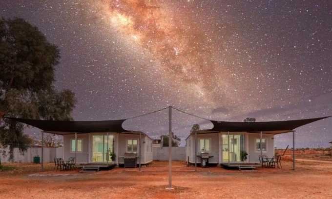 White Cliffs House | White Cliffs Self Contained Cabin Accommodation