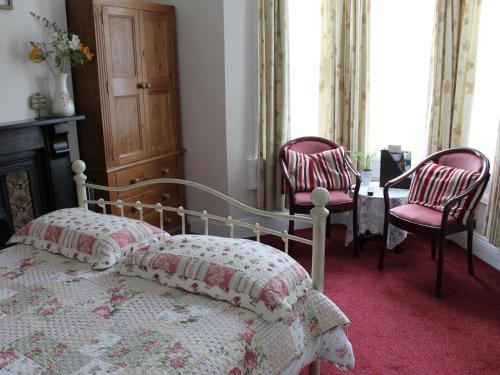 Bath House | White Guest House