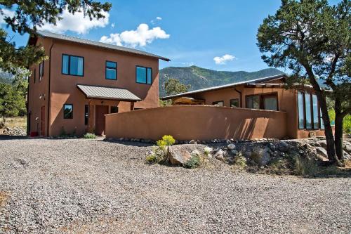 Baca Grande House | White Lotus House