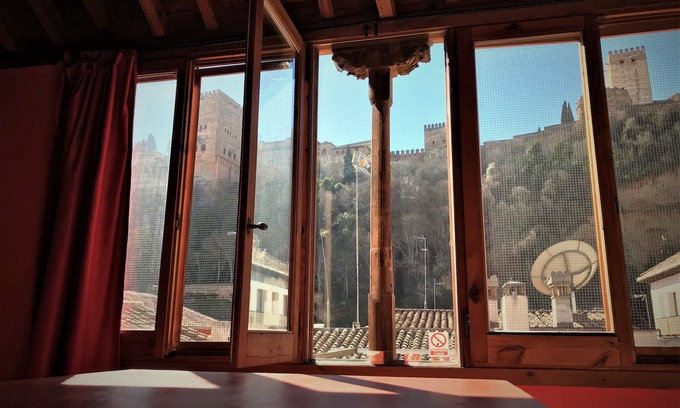 San Pedro Hotel | White Nest