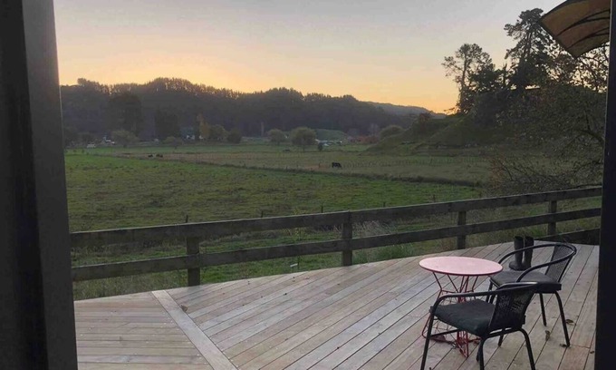 Bay of Plenty Region House | White Pine Bush Cabins