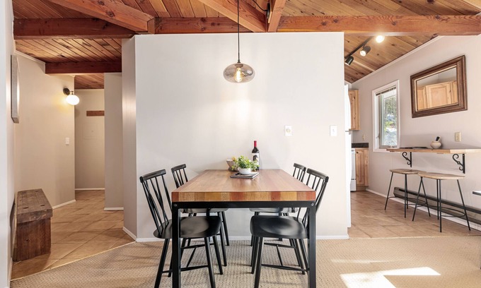 Whitefish Condo | Whitefish Mountain Ski Condo - 1 BR, Kitchen, Hot Tub/Spa