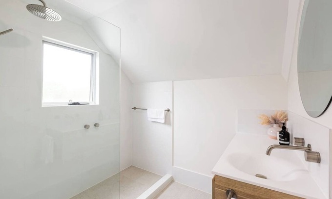 Quindalup Villa | Whitesands BEACH VILLA | walk the white sands of the Bay | Margaret River