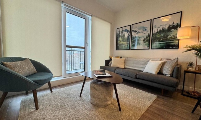 Golden Condo | Whitetooth Vista Downtown Condo