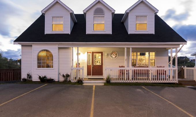 Twillingate Bed & Breakfast | Whitsha Inn B&B