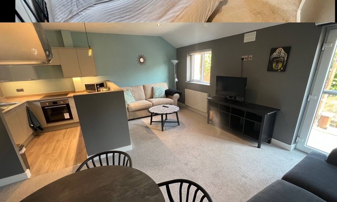 Sneinton House | Whole New House Sleeps 7