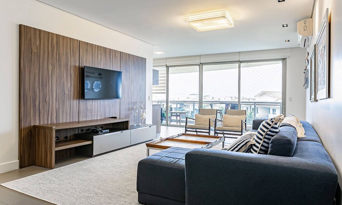 Jurere Apartment | WI-FI 200MB | 350m from Jurerê Beach #JA22