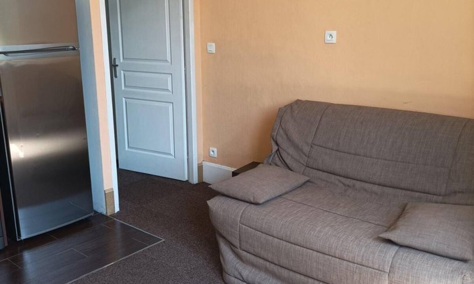 Jausiers Apartment | Wifi, 2nd floor, swimming pool, sauna, parking, tv, 35m², Pra Loup