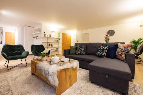 Angel Apartment | Wild Roses Serviced Apartments - Angel