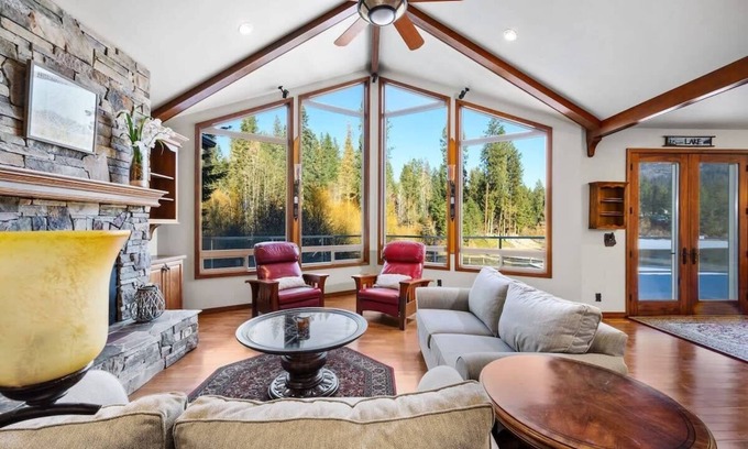 Hayden House | Wildcat Creek Lodge |Waterfront on Hayden Lake