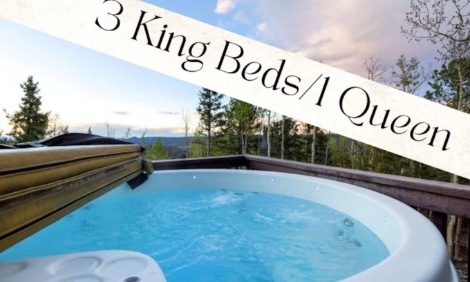 Woodland Park House | Wildlife Sightings!, Hot Tub, 3 King Beds/1 Queen!