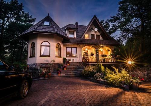 Rozewie Bed & Breakfast | Willa Wiktoria w Rozewiu - Parking w cenie!