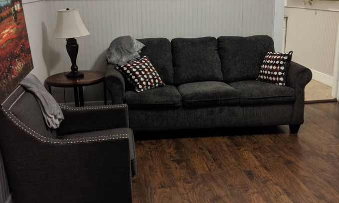 Vollintine-Evergreen Apartment | Willett 1 Adorable Two bedroom
