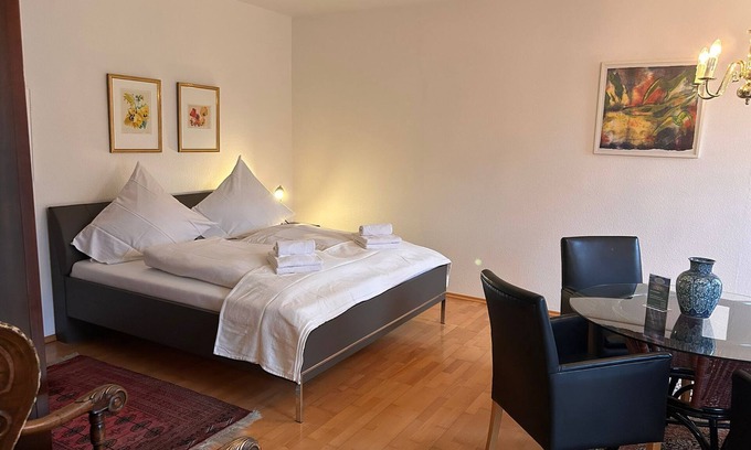 Greetsiel Apartment | Willkommen in der Charmanten Ferienwohnung "kutscherhaus I" in Greetsiel!