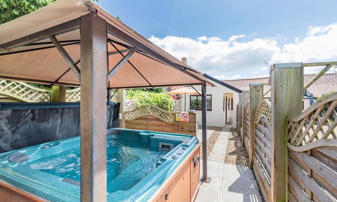 Ulrome Cottage | Willow Cottage