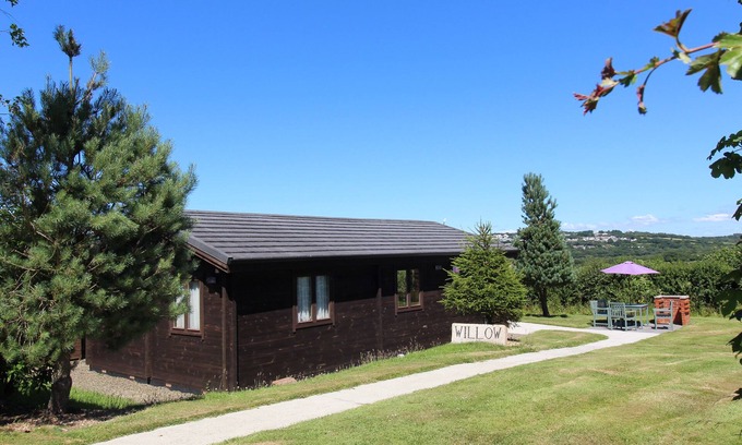 Bodmin Cottage | WILLOW LODGE, romantic, character holiday cottage in Lanivet