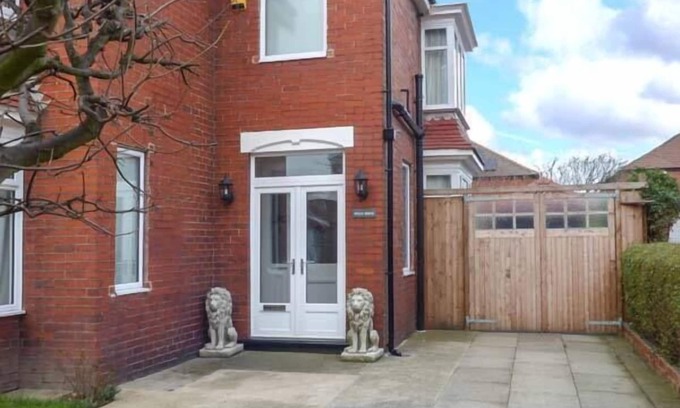 Redcar Cottage | WILLS HOUSE, family friendly, country holiday cottage in Redcar