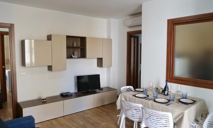 Grado Apartment | Wind Rose House - bicamere, parcheggio fronte mare