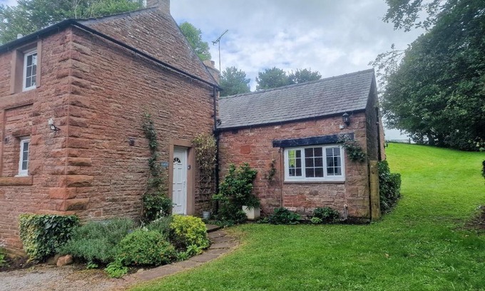 Great Salkeld House | Windale, Highcroft & Garth @ Wetheral Cottages