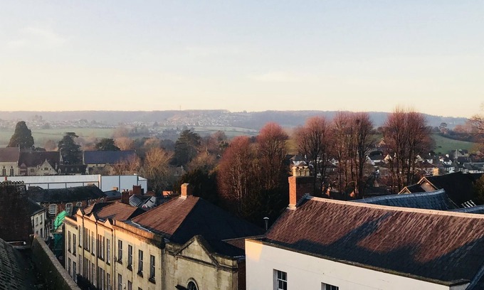 Stroud Apartment | Windows Over Stroud Penthouse apartment with views