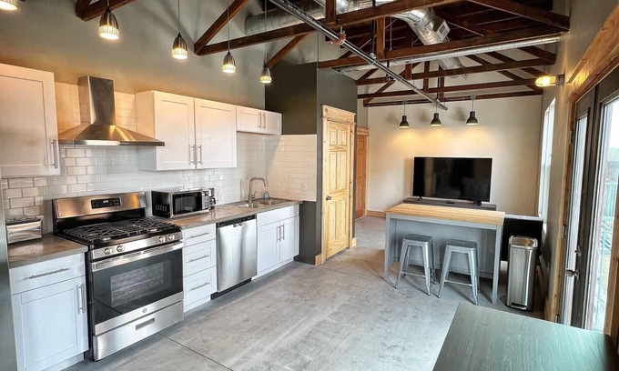 Ogden Apartment | Windsor Loft on Historic 25th
