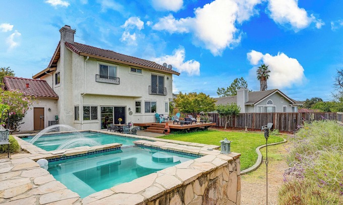 Vallejo House | Wine Country Gateway w/Views Btwn Napa & SF
