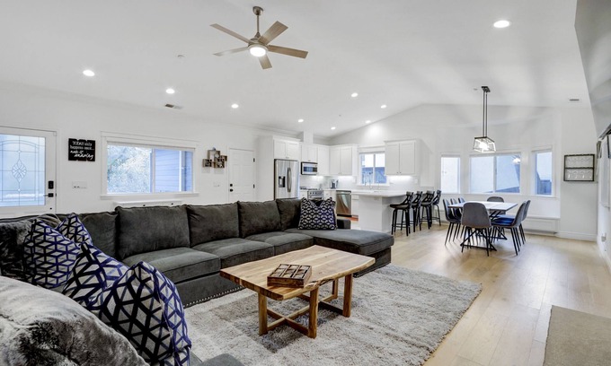 Forestville House | Wine Country Getaway